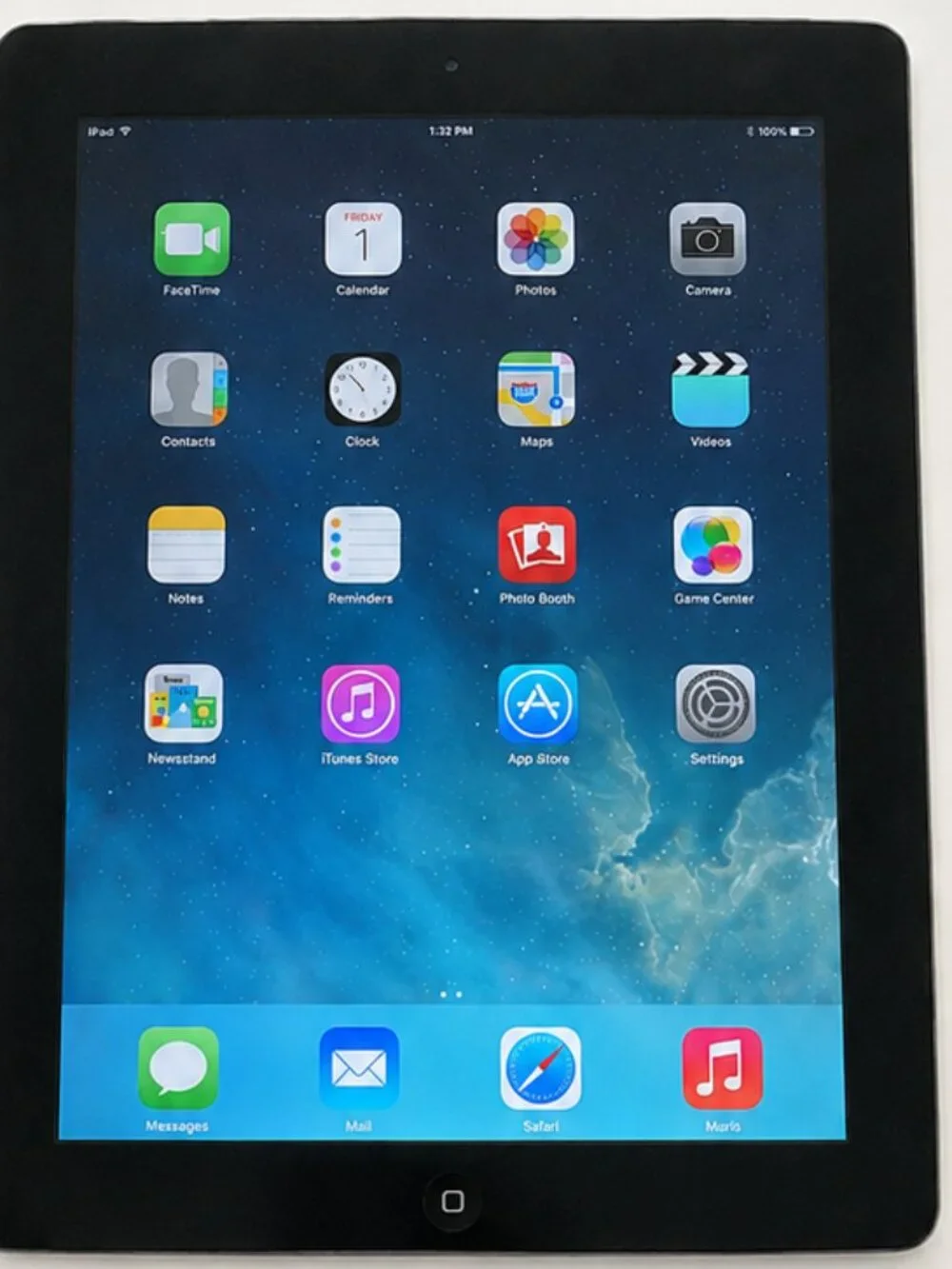 Apple iPad 4th Gen 16GB Wi-Fi 9.7
